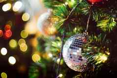 装饰圣诞节树模糊五颜六色的一年的背景圣诞节点缀木背景雪花问候卡快乐圣诞节快乐一年