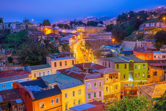 色彩斑斓的建筑联合国教科文组织世界遗产城市瓦尔帕莱索智利
