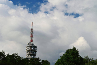 大发射机卫星菜天线互联网无线网络移动GSM信号概念技术行业布尔诺哈迪