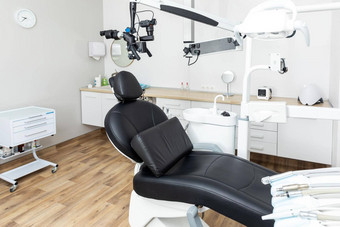 <strong>现代</strong>牙科内阁白色颜色价格不同牙科设备椅子灯钻机器概念牙科治疗