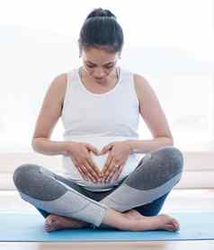 不能爱拍摄怀孕了女人瑜伽首页