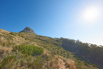 景观视图狮子头山蓝色的天空复制空间表格山角小镇南非洲平静<strong>宁静宁静</strong>的农村放松自然风景野生旅游目的地
