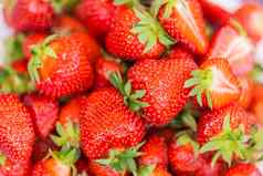草莓新鲜的有机浆果宏水果背景健康的维生素食物概念