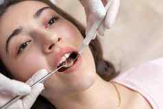 牙科检查dential诊所牙医检查病人牙齿牙科镜子牙科检查