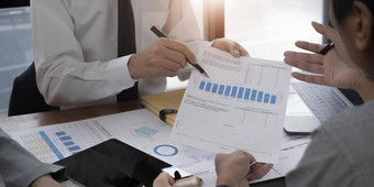 集团业务人会议指出图评估业务利润