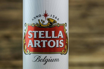 伟大的比利时<strong>啤酒</strong>斯特拉阿图瓦比利时溢价层<strong>啤酒</strong>工作室照片拍摄布加勒斯特罗马尼亚