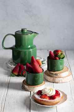 水果生活草莓绿色茶集草莓蛋糕奶油