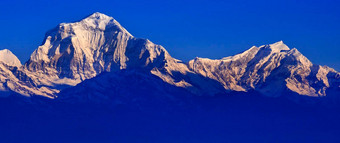 道拉吉里范围胡桐山视图点喜马拉雅山脉尼泊尔