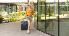 商业女人手提箱行李业务旅行
