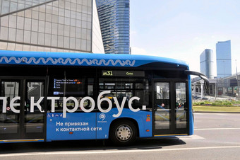 电公共汽车城市路线环保城市公共运输未来