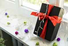 快乐圣诞节快乐假期问候卡框架横幅一年圣诞节手工制作的礼物盒子白色背景