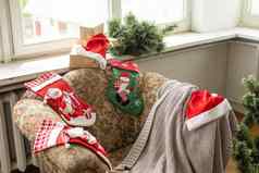 圣诞节夏娃红色的颜色装饰袜子挂圣诞节树散景光背景假期家庭快乐一年快乐圣诞节节日概念古董颜色语气效果