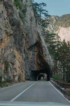 空路线小隧道山