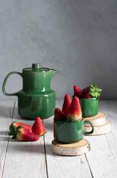 水果生活草莓绿色茶集草莓蛋糕奶油