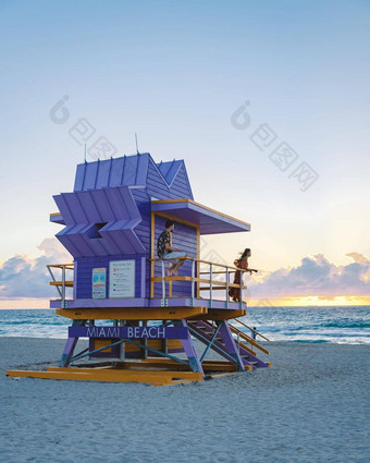 迈阿密海滩夫妇海滩迈阿密海滩生活警卫小屋迈阿密海滩佛罗里达