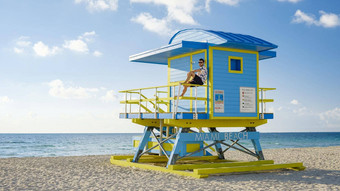 迈阿密海滩年轻的但海滩迈阿密海滩救生员小屋迈阿密海滩佛罗里达日出