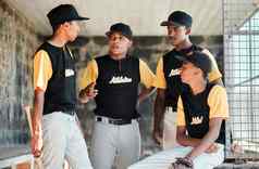 棒球构建友谊集团年轻的棒球球员聊天站独木舟