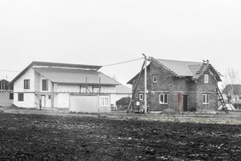 未完成的建设农村区域未完成的建筑户外房子村