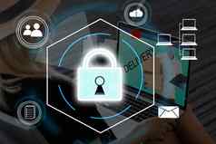 网络安全隐私概念保护数据锁图标互联网网络安全技术商人保护个人数据聪明的电话虚拟屏幕接口