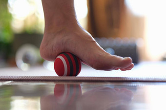 按摩球适用于压力痛苦的区域脚