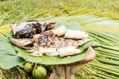 烟熏烤鱼木薯传统的食物土著国人民中央美国