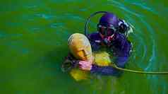 潜水潜水培训救生员检测人