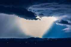 晚上景观背景雷暴农村轮廓云闪电闪光