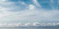 大气全景真正的照片美自然壁纸神奇的天空视图云积云卷云层云行壁纸设计背景画仙女演讲情绪白色苍白的蓝色的语气