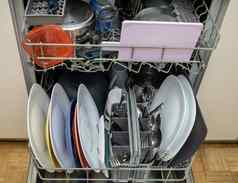 开放洗碗机清洁菜餐具锅