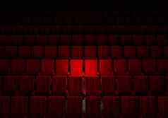 行红色的天鹅绒座位看电影电影关注的焦点夫妇豪华座位背景娱乐剧院概念插图呈现