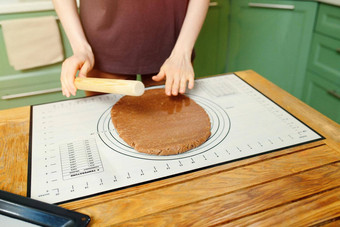 滚动酥皮糕点糕点首页面包店硅胶烘焙席木表格