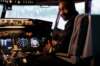 肖像非洲美国飞行员指示板命令小屋
