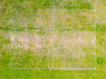 空中视图当地的足球场
