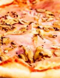 传统的意大利披萨比萨 店意大利美食旅行经验