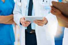 病人在线专业建议集团医疗专业人士讨论数字平板电脑