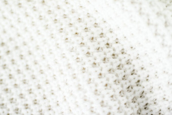 温暖的针织衣服软白色