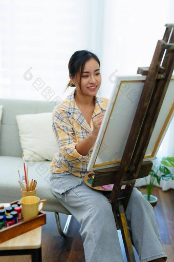 肖像亚洲女人设计艺术备用时间