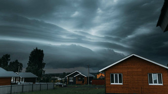 迅雷房子村黑暗狂风暴雨的天空背景