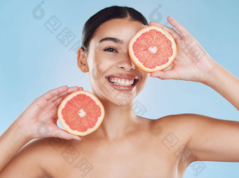 美健康女人清晰的皮肤葡萄柚营养维生素工作室女孩健康的健康新鲜的护肤品自我护理例程有机柑橘类水果