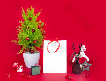 圣诞节模型红色的背景一年的礼物装饰元素
