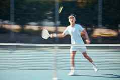 亚洲网球专业培训球拍玩游戏法院适合运动员运行匹配玩有竞争力的体育运动锻炼健身健康体育俱乐部