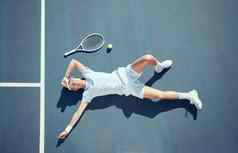累了网球球员体育倦怠游戏乏力法院体育运动培训肌肉受伤锻炼地面伤心错误抑郁亚洲运动员心烦意乱竞争损失