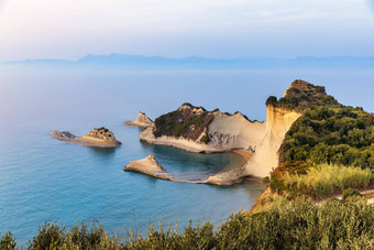 美丽的视图角激烈的岛科孚岛希腊角激烈的令人印象深刻的形成地面岩石蓝色的水域全景角激烈的科孚岛希腊爱奥尼亚岛屿