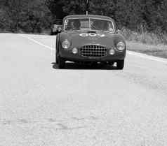 期限柏林内塔的座右铭赛车车集会一千英里著名的意大利历史比赛