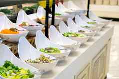 沙拉酒吧蔬菜餐厅健康的食物概念