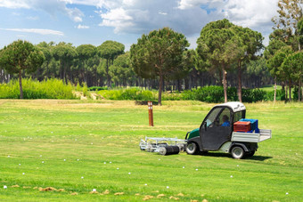 高尔夫球高尔夫球车收集高尔夫球球拾球器开车范围高尔夫球俱乐部