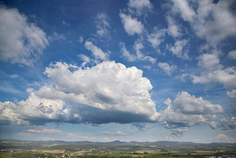 美云蓝色的<strong>天空背景天空</strong>slouds蓝色的<strong>天空</strong>多云的天气自然云土地创造土地白色云蓝色的<strong>天空</strong>太阳