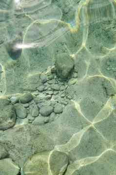 模糊摘要海洋背景石头水下清晰的海水涵盖了岩石