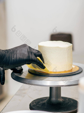 贝克老板装修杯蛋糕奶油咸焦糖黑色的手套