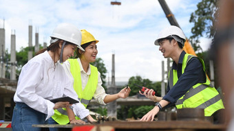 工程师团队安全头盔反光夹克规划发展细节检查建设网站